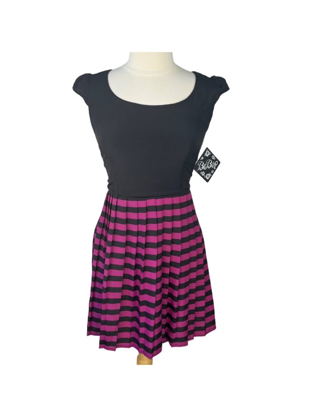 Be Bop Fit and Flair Dress Size Medium Black Purple Pleated Striped New